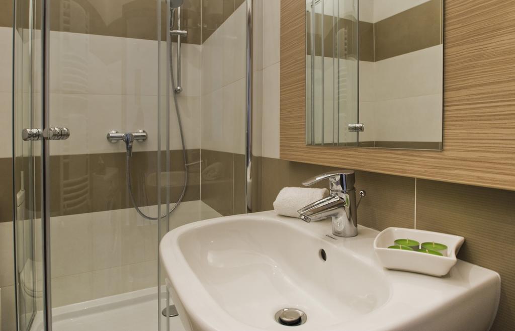 Regiposta Studio Budapest Room photo